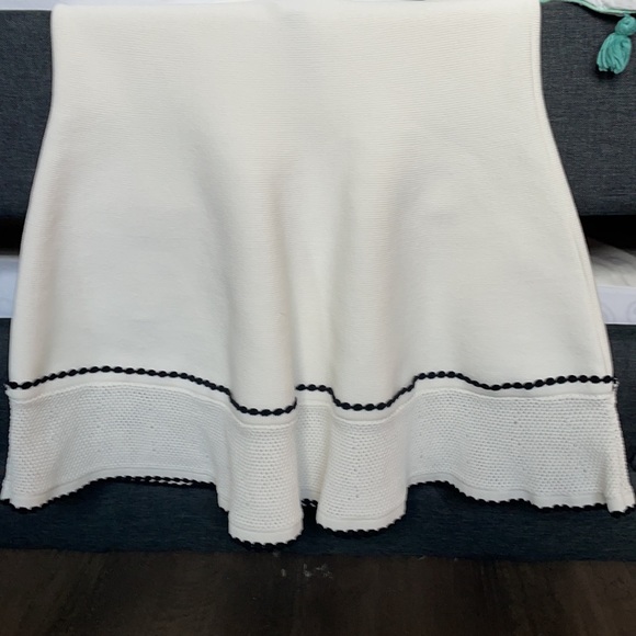 Skirt they don’t sell anymore - Picture 2 of 2